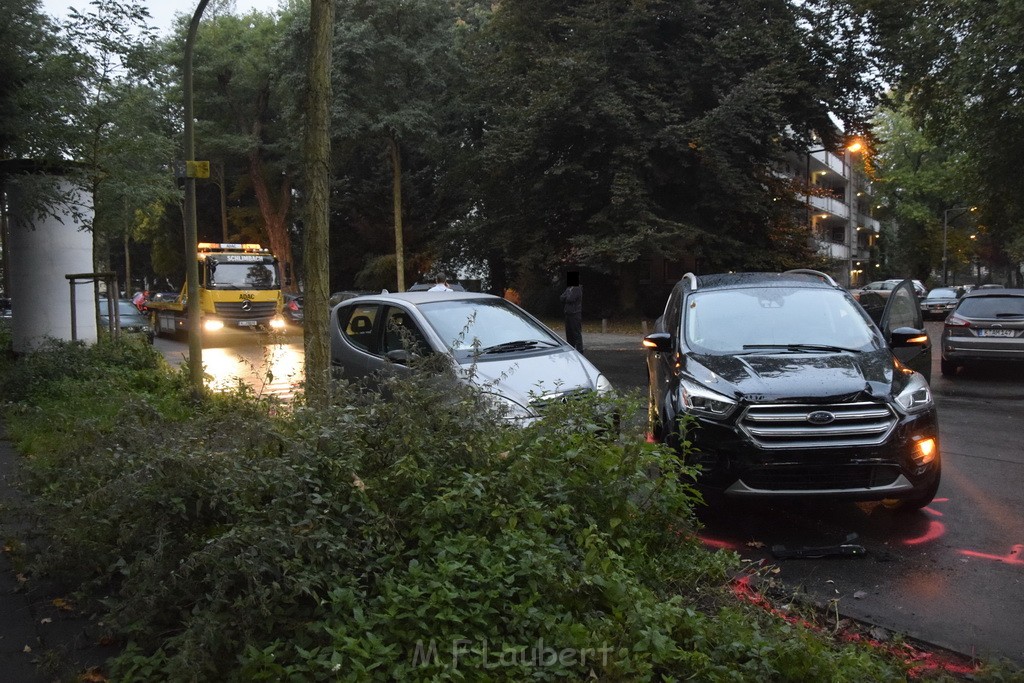 VU mehere verletzte Koeln Gremberg Luederichstr Grembergerstr P092.JPG - Miklos Laubert